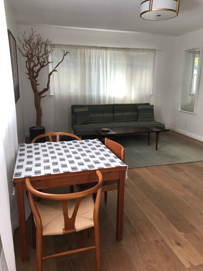 3146 Rowena Ave Unit 3146 Rowena Ave., Los Angeles, CA 90027 Apartments in Los Angeles, CA