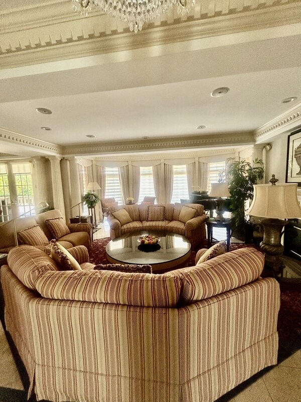 Foto del edificio - 7245 Barber's Grove Ln