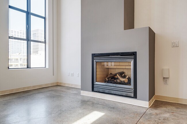 Building Photo - 1233 Howard St