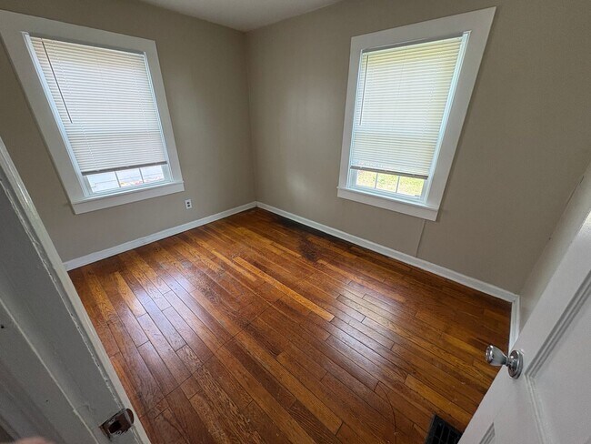 Foto del edificio - 1028 E 19th Ave