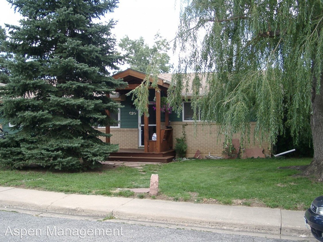 Primary Photo - 3 br, 2 bath House - 620 Yale Rd.