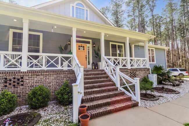 Building Photo - 324 Hall Rd Hampton VA 23664