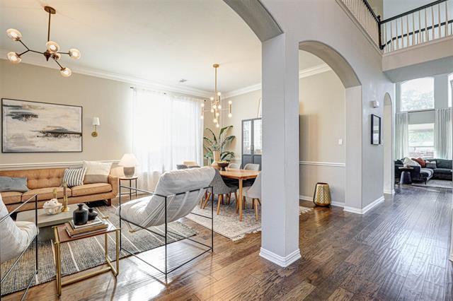 Building Photo - 5712 English Oak Dr