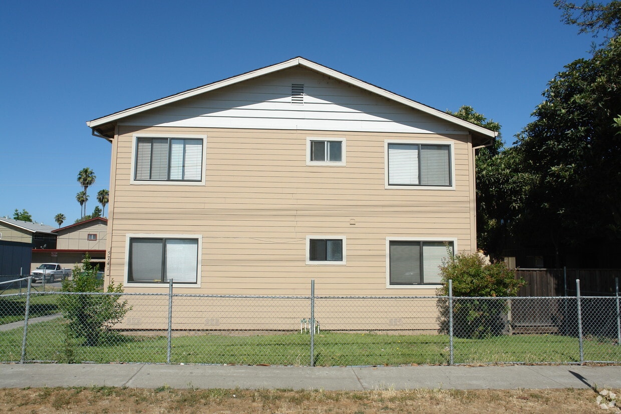 Building Photo - 5741 Almaden Road