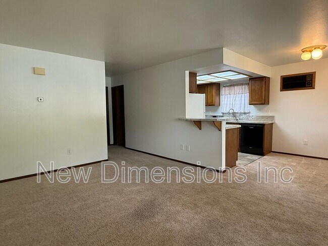 Building Photo - 3679 Grant Dr