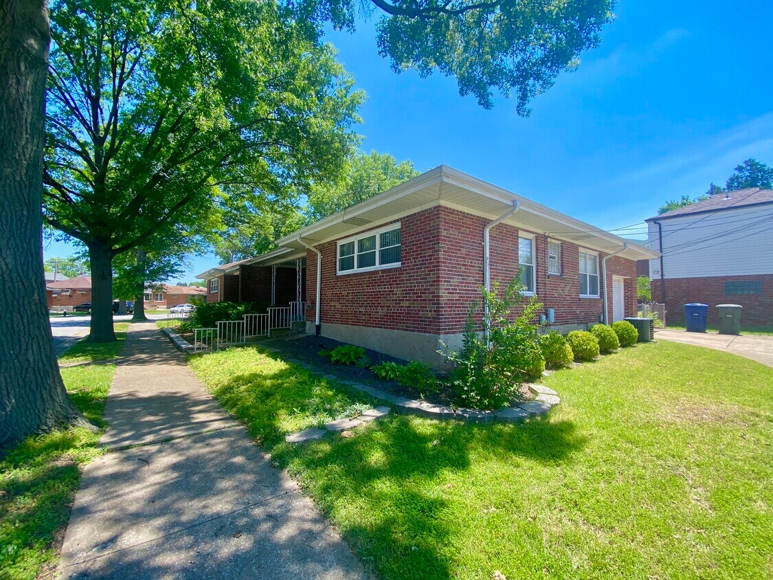 7004 Clifton Ave, St. Louis, MO 63109 Apartments in St. Louis, MO