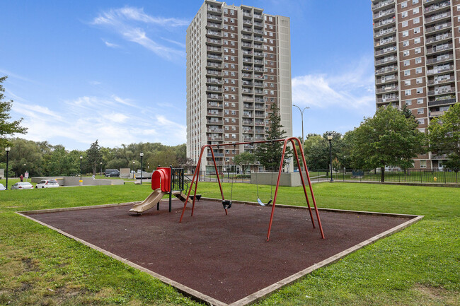 Building Photo - Highland Towers Apartments