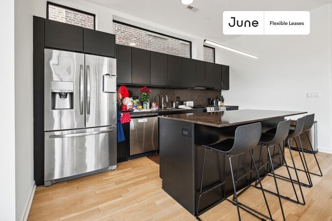 Photo - 2122 S Hoyne Ave Apartment