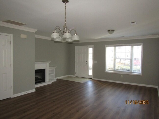 Foto del edificio - 4128 Horseshoe Rd N