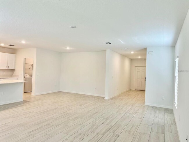 Foto del edificio - 17606 Happytrails St