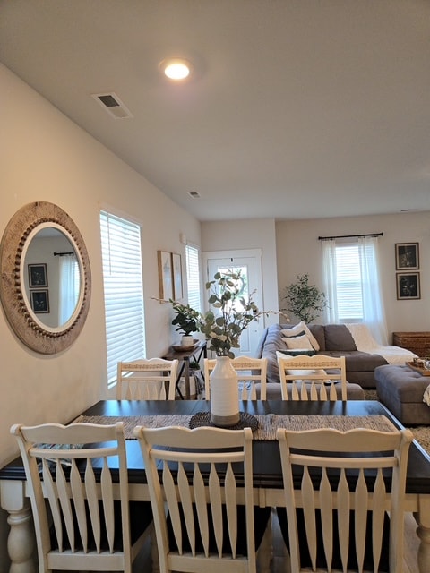 Building Photo - 2620 Comanche Ct