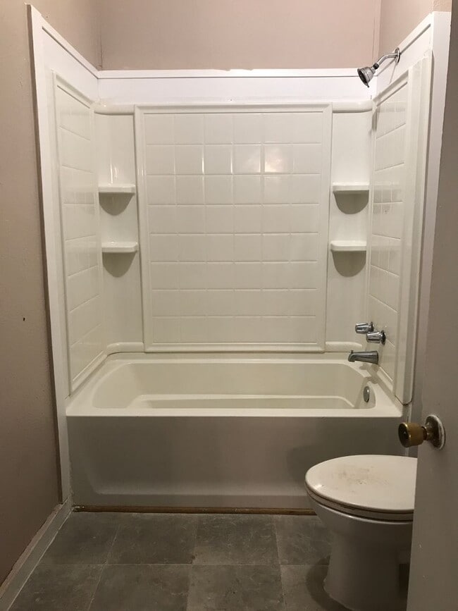 Building Photo - ****408 Chester - Alexandria