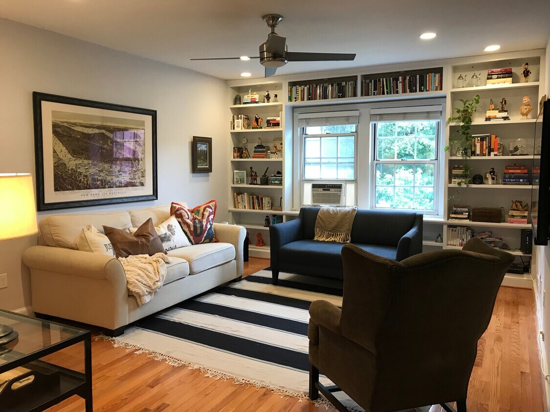 Foto principal - 2802 Devonshire Pl NW