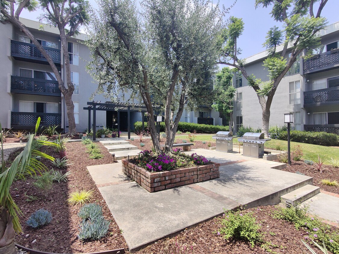 Woodside Terrace Apartments in Alhambra, CA Westside Rentals