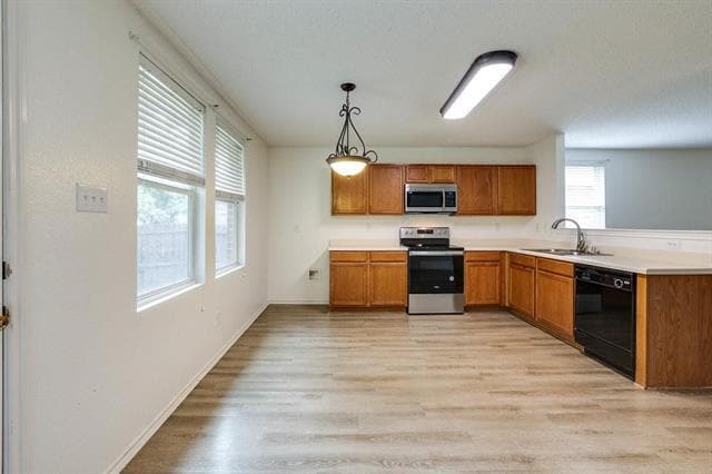 Building Photo - 638 Silvertop Rd
