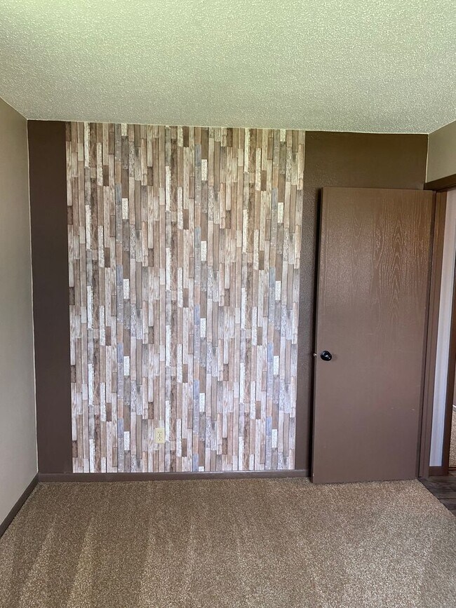 Foto del edificio - TSRE - 02 - 1st St NE