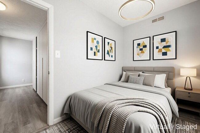 Foto del edificio - Deposit Moves You In! Apply Today! Freshly Remodeled 2BR in the Heart of Lancaster!