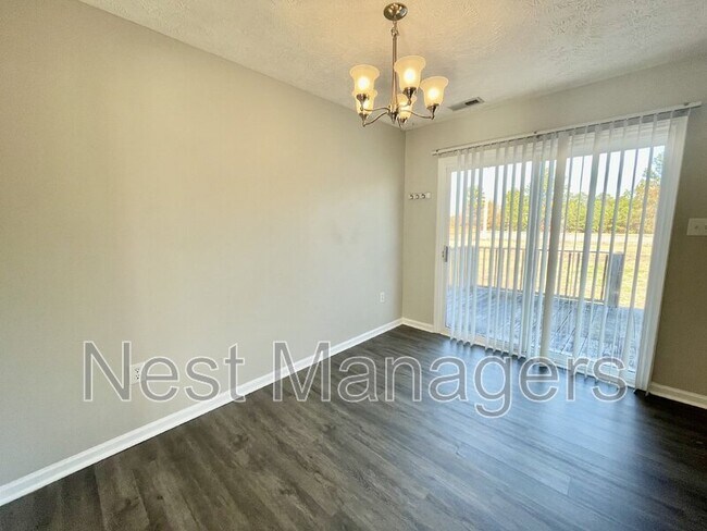 Foto del edificio - 184 Brandywood Ct