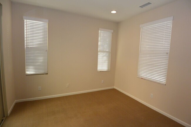 Building Photo - 2 Story 3 Bd plus an Office 2 Bath