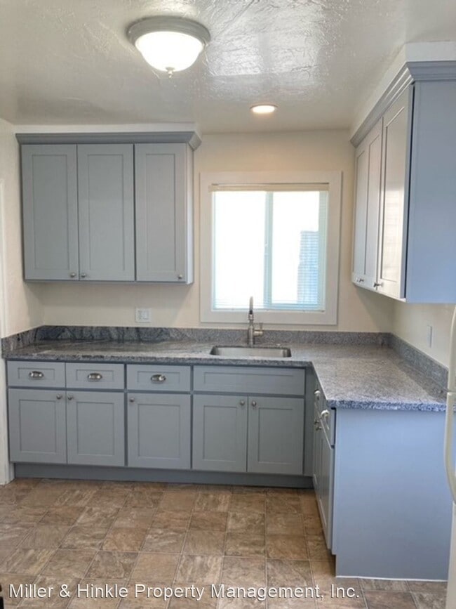 Building Photo - 2 br, 1 bath House - 1018 S. 6th St.