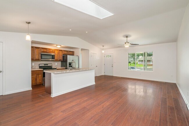 Building Photo - 7504 Kerri Way