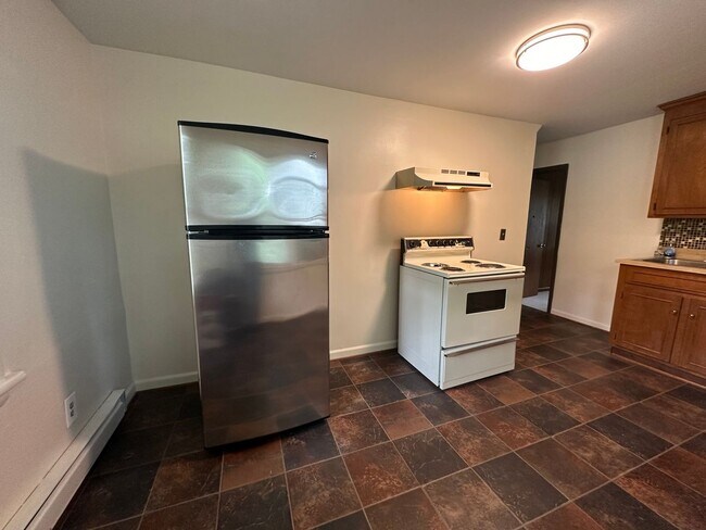 Building Photo - Apartment located in Evington close to 29 ...