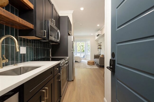 Foto del edificio - 2239 N 33rd St