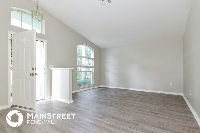 Foto del edificio - 3232 Fremont Ct