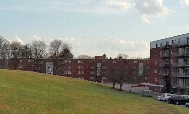 Foto del edificio - 101 Lafayette Rd