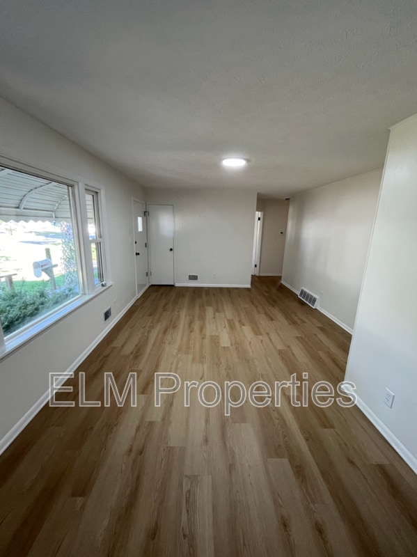 Foto del edificio - 818 S Ashburton Rd