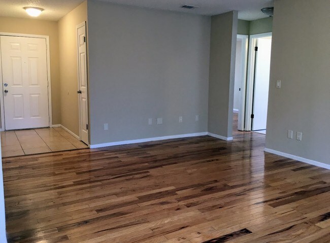 Building Photo - 6819 Firebird Dr
