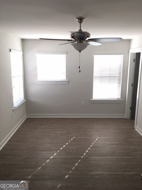 Building Photo - 335 Lorien Way