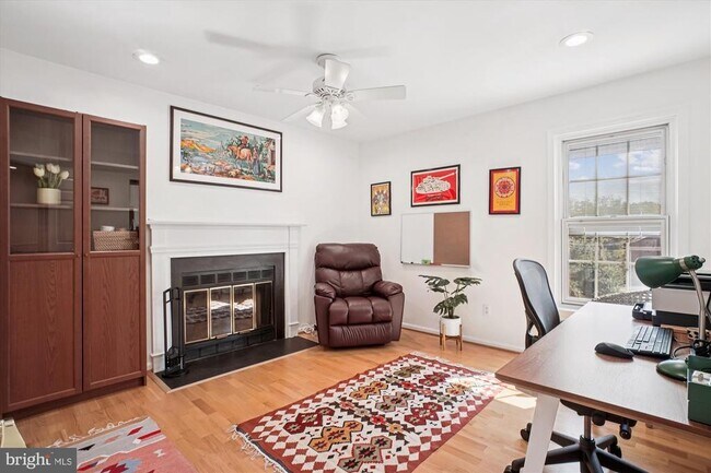 Building Photo - 10715 Kings Riding Way