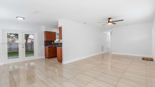 Foto del edificio - 630 SW 28th Dr
