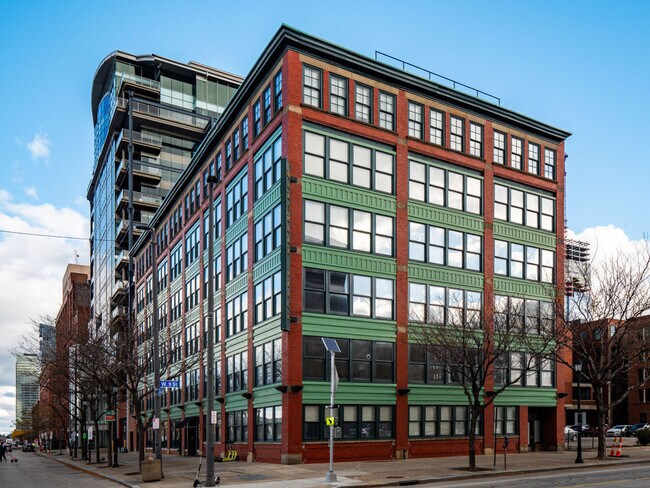 Foto del edificio - 1211 W 9th St