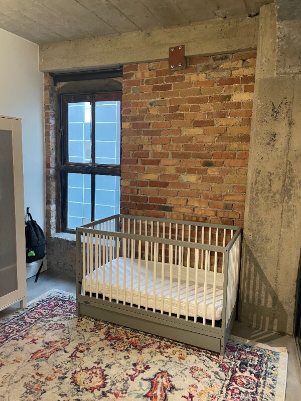 Building Photo - 328 W 200 S