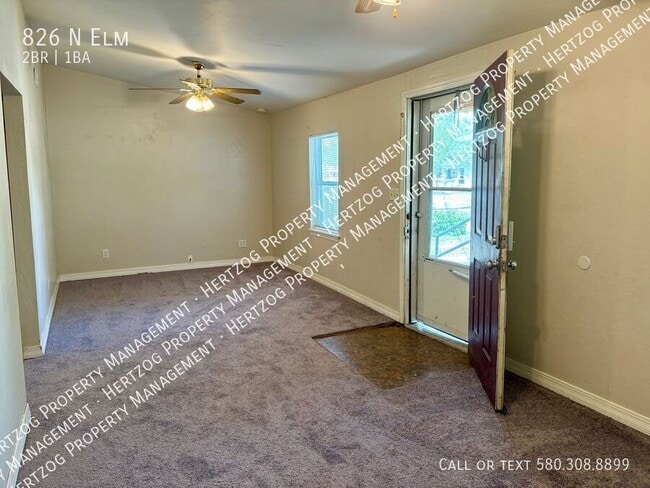 Foto del edificio - 2 Bedroom 1 Bathroom home with a fenced yard!