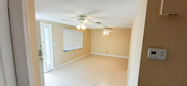 Building Photo - 7325 Ivanhoe Dr