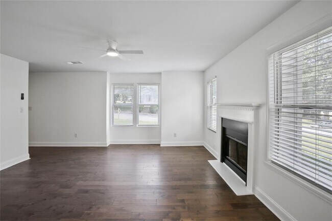 Foto del edificio - 1569 Foote St NE