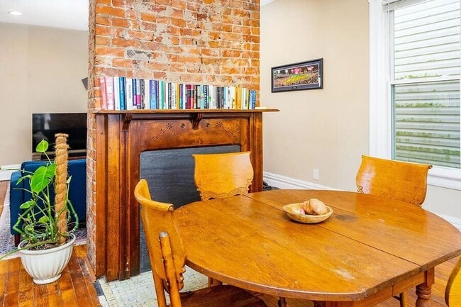 Foto del edificio - 3020 Hackberry St