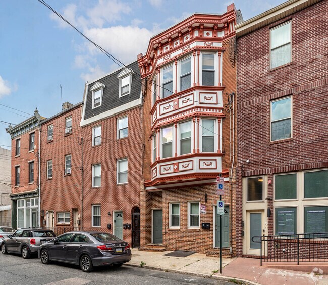Building Photo - 415 Fairmount Ave