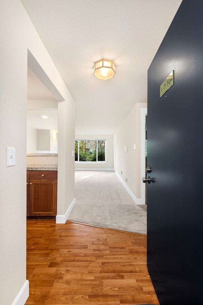 Foto del edificio - 300 N 130th St