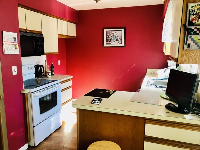 Foto del edificio - 29225 Hayes Rd
