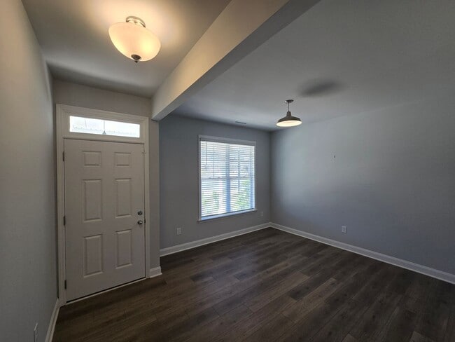 Foto del edificio - Perfect Mebane Location!
