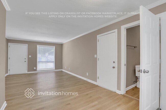 Foto del edificio - 2636 Santa Monica Dr NW