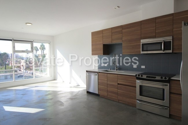 Foto del edificio - 4021 8th Ave