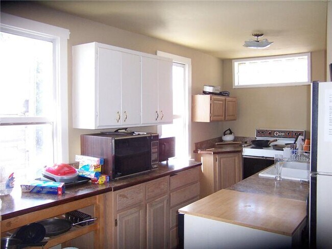 Foto del edificio - 5415 6th Ave NW