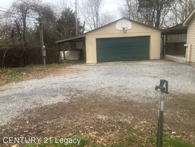 Building Photo - 3 br, 2 bath House - 1131 Friendship Way