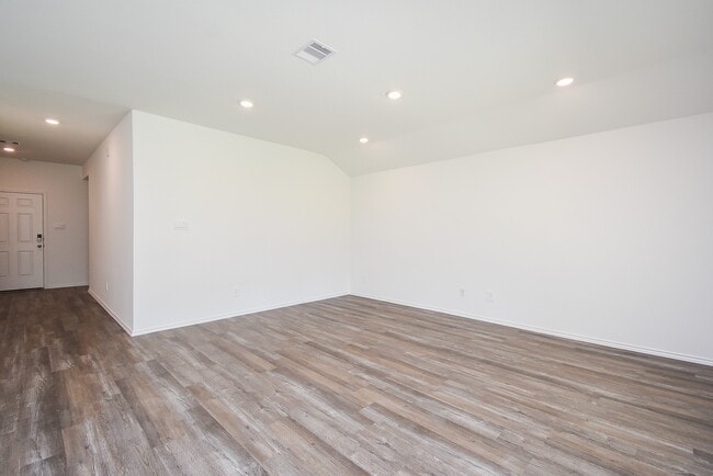 Building Photo - 24555 Eternal Pne Ln