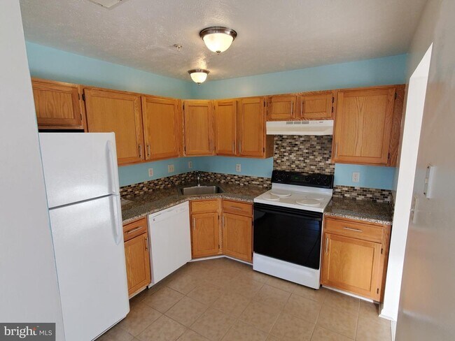 Building Photo - 127 Brookland Terrace